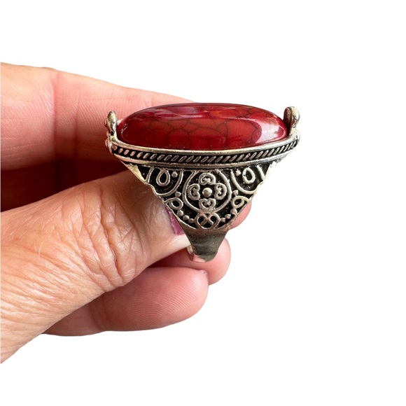 Vintage Long Red Oval Solitaire Stone - Picture 2 of 7